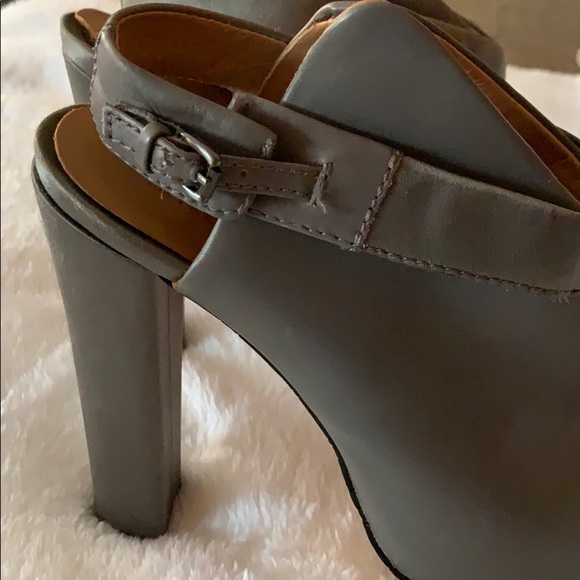 Gently Loved L.A.M.B Heels - Picture 10 of 11